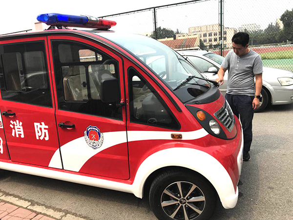 消防安全進校園||北京工業(yè)大學(xué)消防巡邏車列陣上崗(圖4)