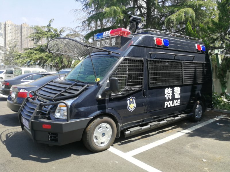 安徽阜陽(yáng)太和縣武裝防暴運(yùn)兵車上崗(圖1)