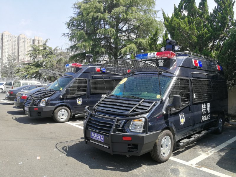 安徽阜陽(yáng)太和縣武裝防暴運(yùn)兵車上崗(圖4)