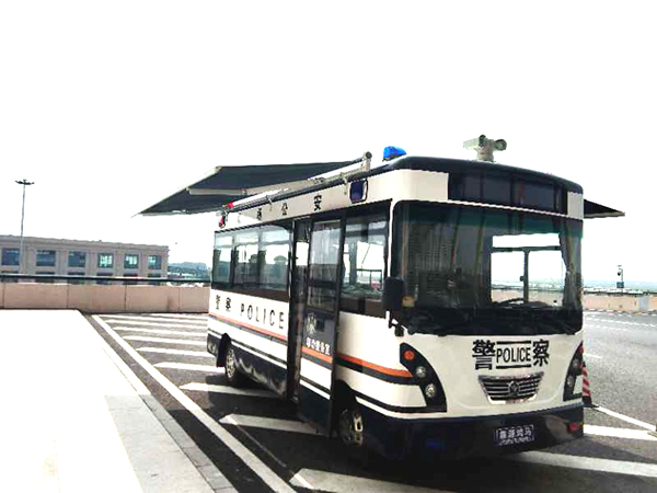 黑龍江機(jī)場(chǎng)公安局移動(dòng)警務(wù)室正式投用(圖1)