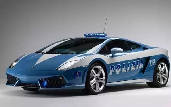 別人家的警隊:全球十大奢華警車(圖5) 別人家的警隊:全球十大奢華警車(圖5)