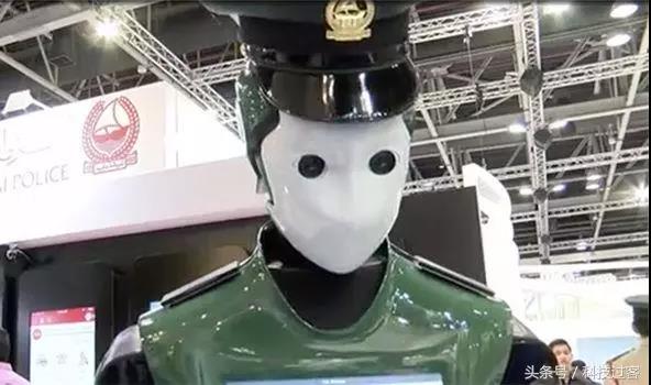 智能機(jī)器警察將執(zhí)勤迪拜街頭，精通多項(xiàng)警察技能！(圖2)
