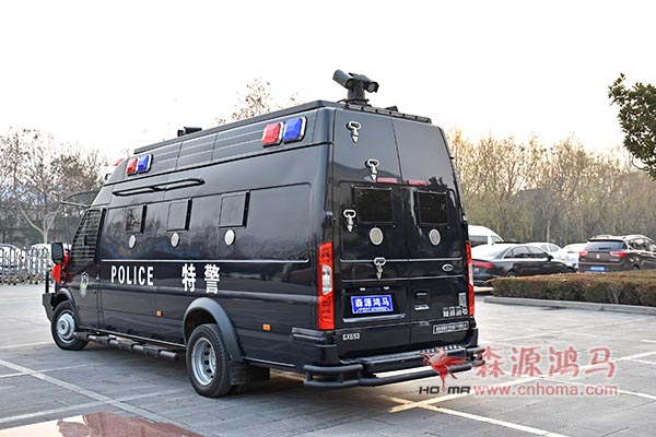 青海化隆縣輕型裝甲實戰(zhàn)運兵車發(fā)車     列裝基層(圖4)