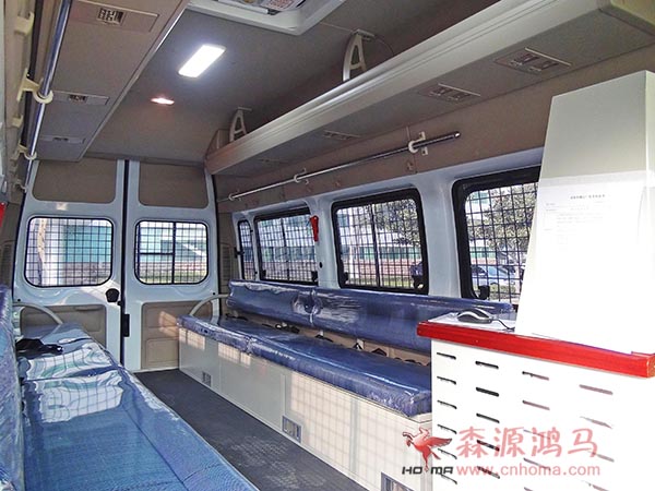 新疆和田市公安局采購中心采購防暴運兵車(圖7)