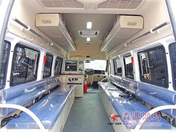 新疆和田市公安局采購中心采購防暴運兵車(圖6)