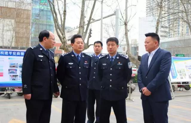 宿遷市公安局治安支隊領(lǐng)導(dǎo)蒞沭指導(dǎo)縣保安服務(wù)(圖2) 宿遷市公安局治安支隊領(lǐng)導(dǎo)蒞沭指導(dǎo)縣保安服務(wù)(圖2)