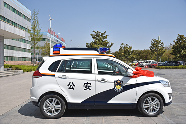 開封蘭考10臺(tái)SUV電動(dòng)巡邏車發(fā)車(圖2) 開封蘭考10臺(tái)SUV電動(dòng)巡邏車發(fā)車(圖2)