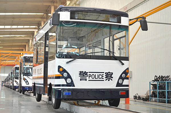 整車生產(chǎn)線(圖1)