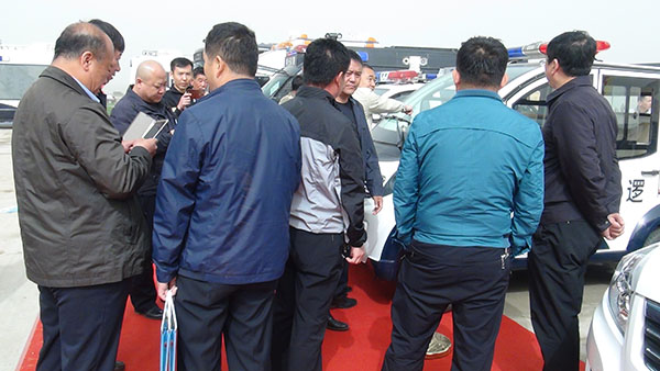 森源鴻馬攜8款警務(wù)車(chē)震撼亮相內(nèi)蒙古自治區(qū)首屆國(guó)際警用裝備展示推介(圖5) 森源鴻馬亮相內(nèi)蒙古自治區(qū)首屆國(guó)際警用裝備展示推介會(huì)