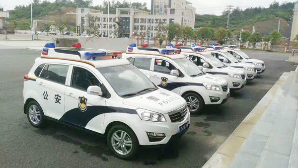 江西省九江市武寧縣SUV電動(dòng)巡邏車列裝基層(圖1)