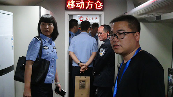 森源鴻馬攜7款警務(wù)車亮相2017貴州警用裝備展示推介會(huì)(圖6) 森源鴻馬攜7款警務(wù)車亮相2017貴州警用裝備展示推介會(huì)(圖6)