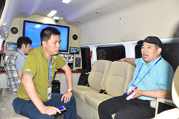森源鴻馬攜9款警務(wù)車震撼亮相2017國際警用裝備展(圖6) 森源鴻馬攜9款警務(wù)車震撼亮相2017國際警用裝備展(圖6)
