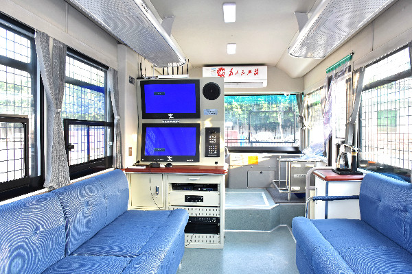 廣東珠海6米移動警務室發(fā)車(圖5)