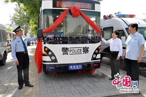 商丘市睢陽(yáng)區(qū)法院:設(shè)立“公安警務(wù)室”(圖1) 商丘市睢陽(yáng)區(qū)法院:設(shè)立“公安警務(wù)室”(圖1)