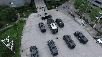注意！前方超帥超高科技特警車輛出沒！(圖2)