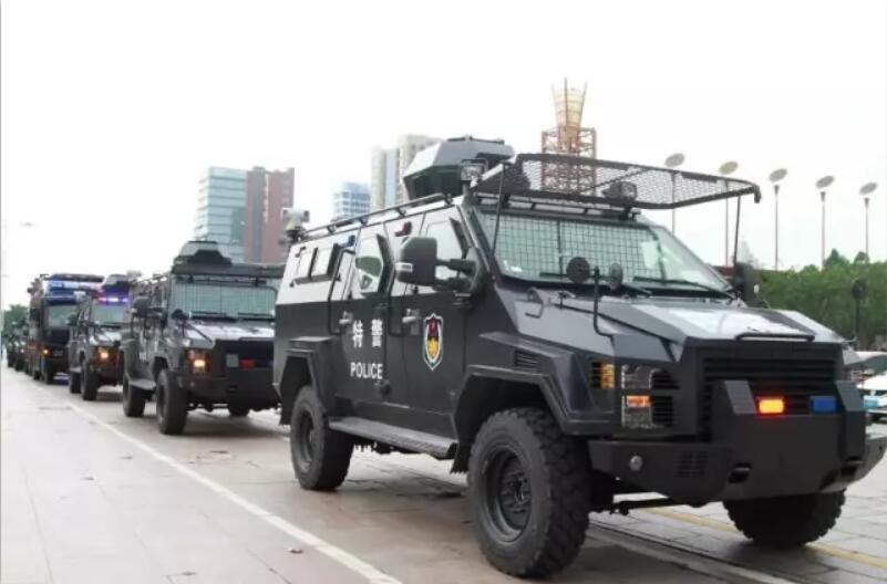 注意！前方超帥超高科技特警車輛出沒！(圖4)