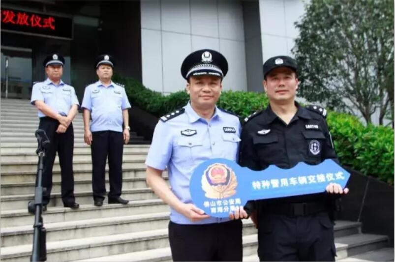 注意！前方超帥超高科技特警車輛出沒！(圖9)