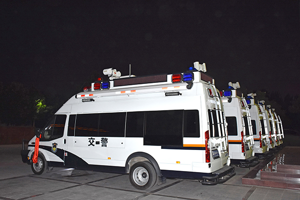 匯集先進科技 保障交通安全——廣州交管局21臺交警執(zhí)勤車首批發(fā)車(圖9)