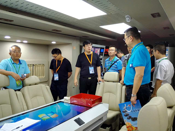 助國防 揚國威——森源鴻馬高精尖軍用特種車亮相國防信息化裝備展(圖11) 助國防 揚國威——森源鴻馬高精尖軍用特種車亮相國防信息化裝備展(圖11)
