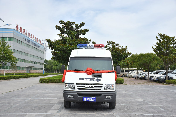 忠誠鐵衛(wèi) 守護(hù)平安——吉林省吉林市采購的警用囚車發(fā)車(圖1)