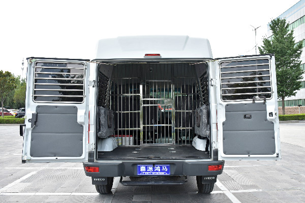 忠誠鐵衛(wèi) 守護(hù)平安——吉林省吉林市采購的警用囚車發(fā)車(圖6)