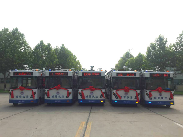 城市管理好幫手  河北廊坊15臺(tái)移動(dòng)城管執(zhí)法車列裝上崗(圖1)