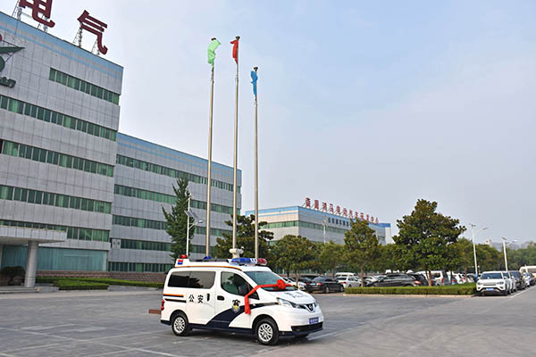 寧夏海原縣公安局通過(guò)公安部警采中心采購(gòu)移動(dòng)處警車(圖2)