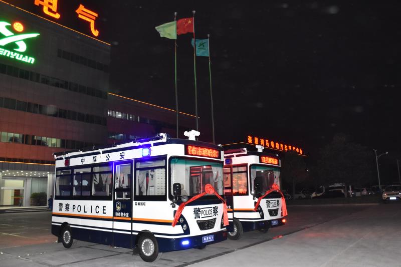 內(nèi)蒙古烏蘭察布市察哈爾右翼中旗公安局采購的移動警務(wù)室發(fā)車(圖2)