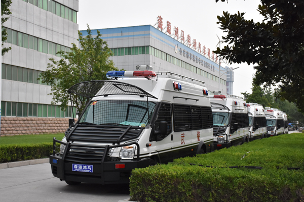 助力科技興軍? 武警河南總隊輕型防暴巡邏車第二批列裝 (圖1) 助力科技興軍? 武警河南總隊輕型防暴巡邏車第二批列裝 (圖1)
