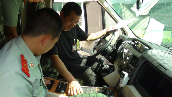助力科技興軍? 武警河南總隊輕型防暴巡邏車第二批列裝 (圖7) 助力科技興軍? 武警河南總隊輕型防暴巡邏車第二批列裝 (圖7)
