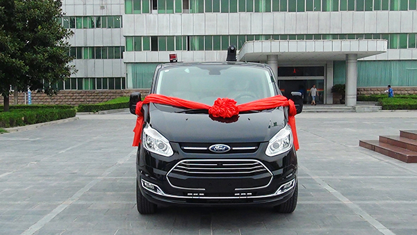 湖北武漢天河機(jī)場(chǎng)公安局移動(dòng)處警車(chē)發(fā)車(chē)(圖2)