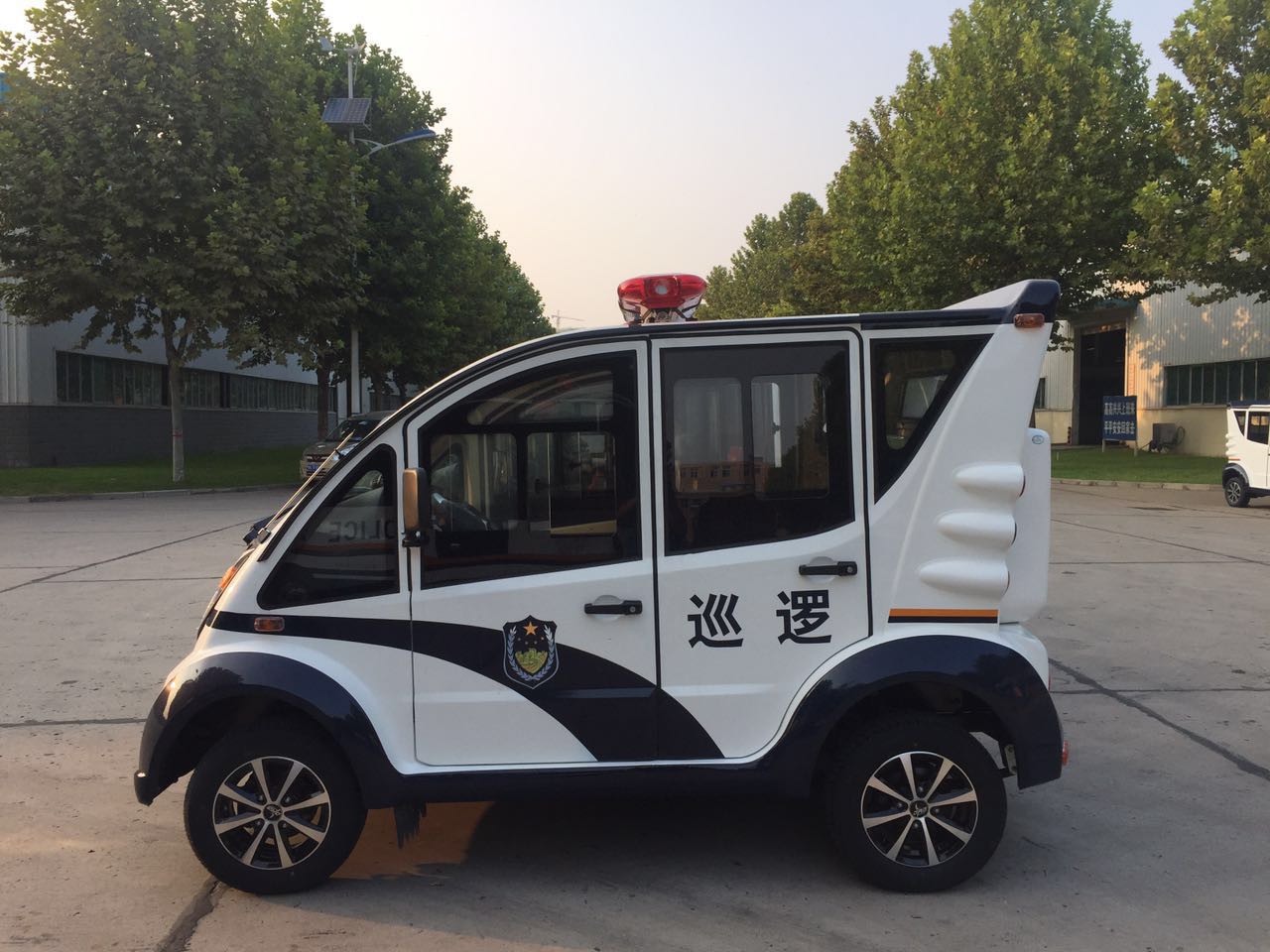 江西蓮花縣公安局采購電動巡邏車(圖3)