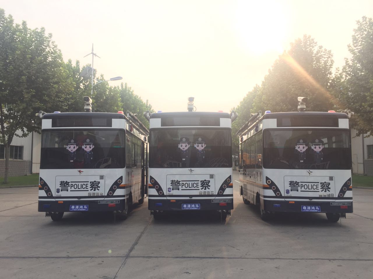 陜西公安廳采購的移動(dòng)警務(wù)室發(fā)車(圖5)