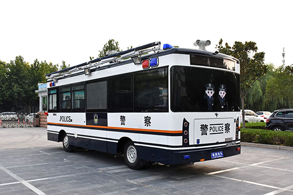 安徽廬江縣采購8米移動(dòng)警務(wù)方艙(圖5)