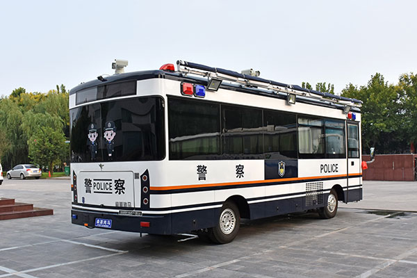 安徽廬江縣采購8米移動(dòng)警務(wù)方艙(圖6)