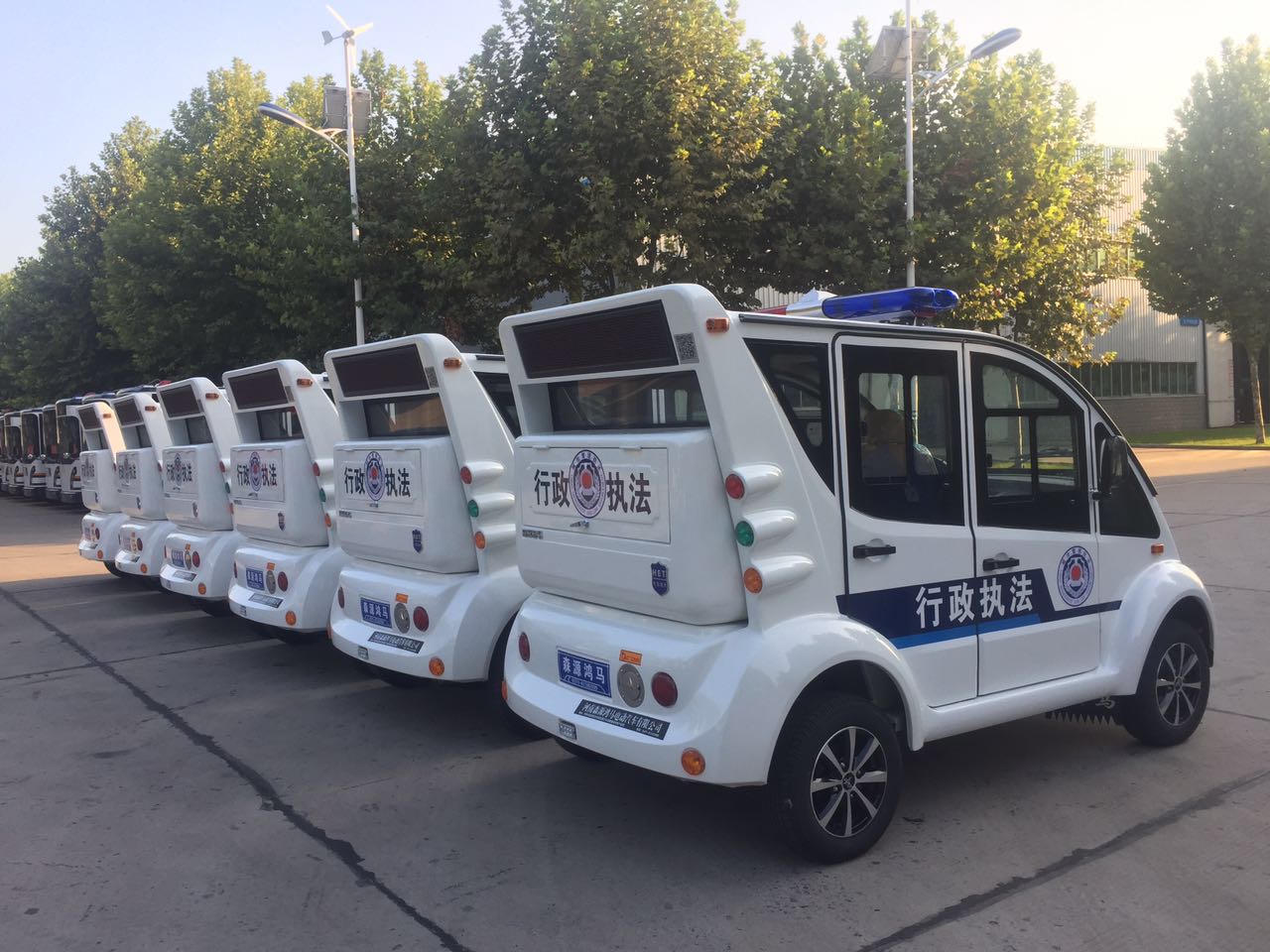 24小時(shí)平安在線  青海西寧電動(dòng)巡邏車發(fā)車(圖4)