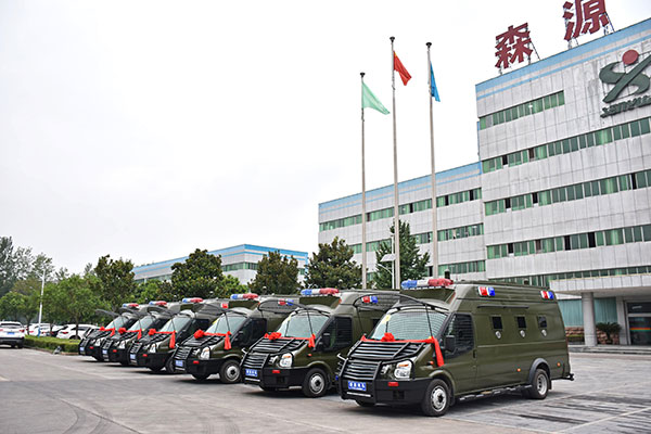 走在反恐維穩(wěn)第一線  新疆哈密市采購輕裝甲實戰(zhàn)運(yùn)兵車(圖3)