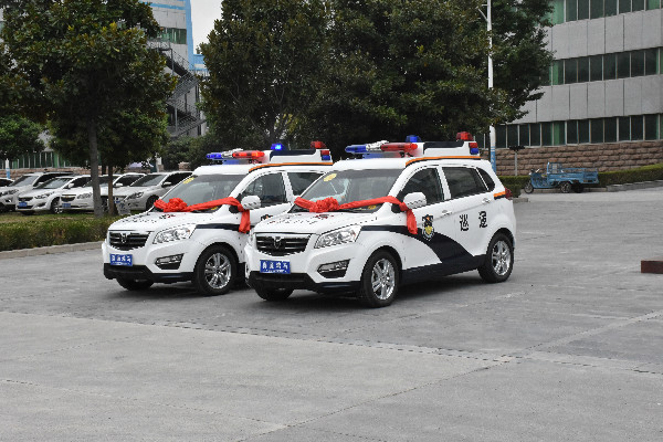 駐馬店泌陽(yáng)縣電動(dòng)巡邏車發(fā)車(圖3)