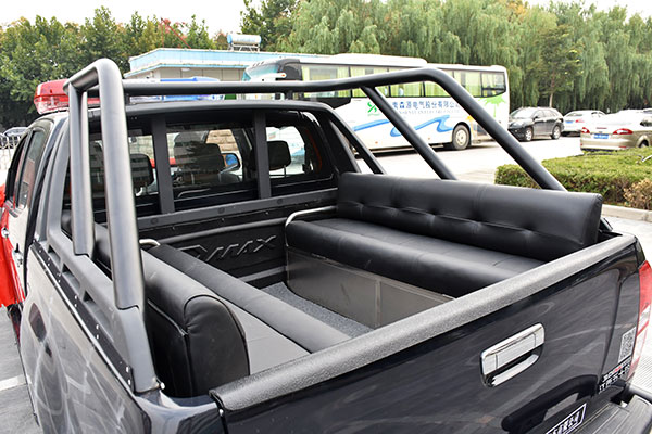 南陽南召縣武裝巡邏車發(fā)車(圖8)