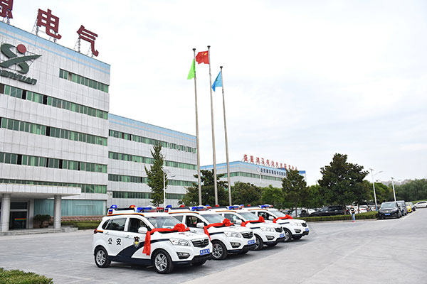 湖南芷江縣SUV電動巡邏車發(fā)車(圖2)