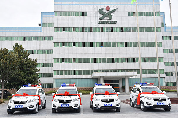 湖南芷江縣SUV電動巡邏車發(fā)車(圖1)