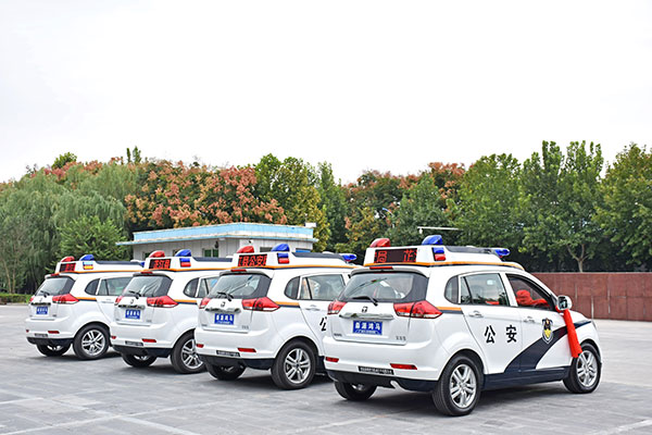 湖南芷江縣SUV電動巡邏車發(fā)車(圖6)