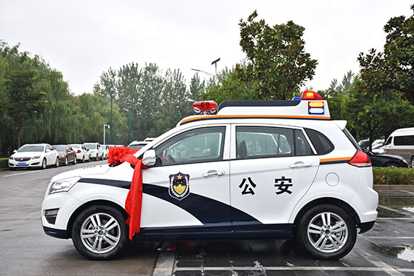 河南平頂山SUV電動巡邏車發(fā)車(圖4)