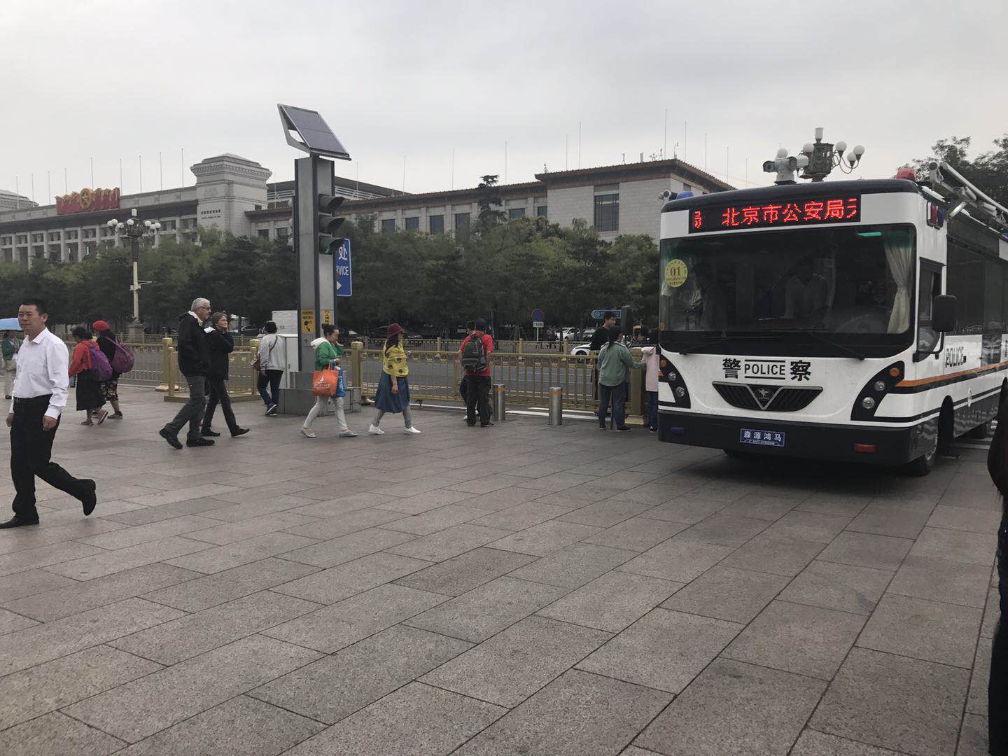 天安門的守護(hù)者  北京天安門移動警務(wù)室列裝上崗(圖2)