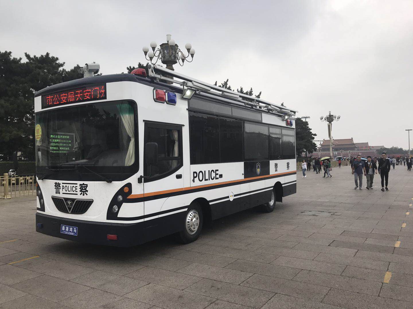 天安門的守護(hù)者  北京天安門移動警務(wù)室列裝上崗(圖1)