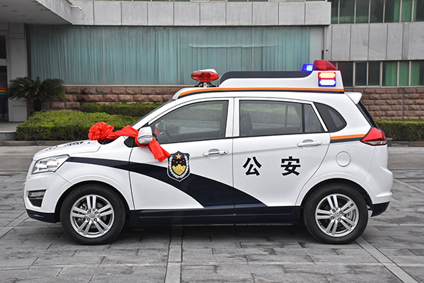 湖北武漢SUV電動(dòng)巡邏車發(fā)車(圖4)