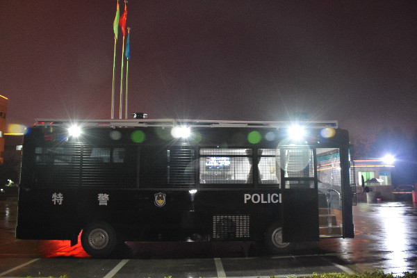 迎接十九大 忠誠保平安——安徽阜陽20臺移動警務(wù)室發(fā)車(圖4)