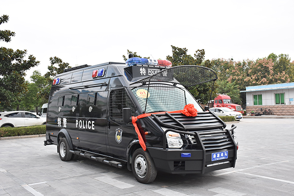 黑龍江集賢縣通過公安部警采中心采購輕型裝甲運兵車(圖3)