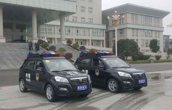 護航十九大  鴻馬在行動——南陽方城特警電動巡邏車列裝上崗(圖2)