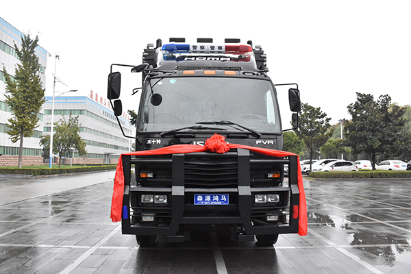 護(hù)航十九大 鴻馬在行動(dòng)——海南定安通過公安部警采中心采購十米通訊指揮車(圖2)